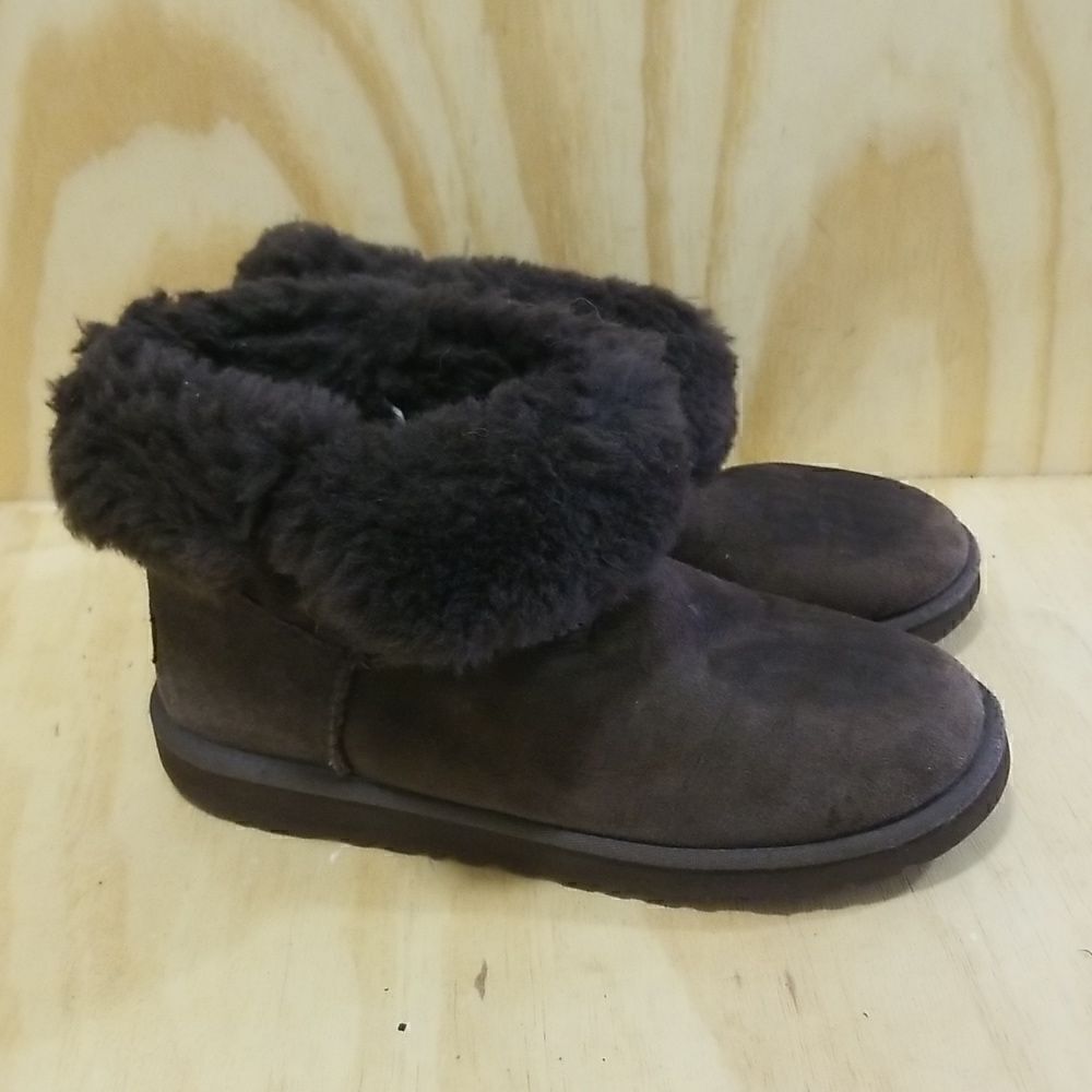 Ugg Classic Cuff Short Mini Fluff Brown Suede Sheepskin Women's Boots sz 6
